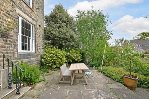 Wraparound Garden 