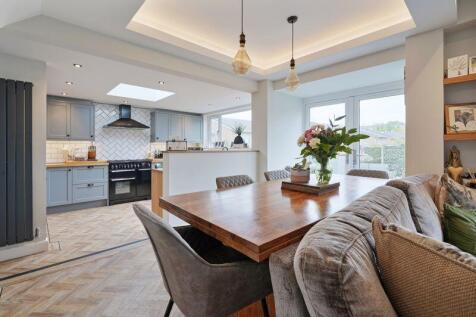 Open Plan Dining Kitchen 