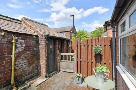 Rear Courtyard 