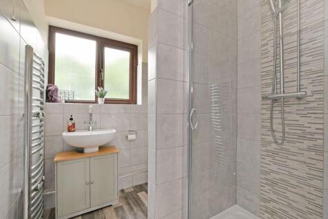 Ensuite Shower Room 