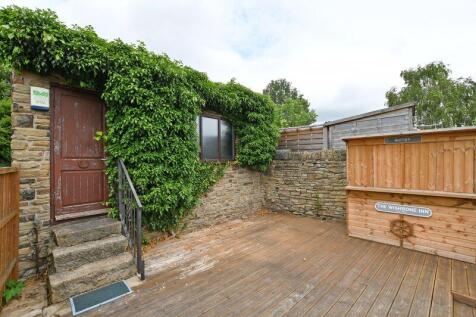 Decked Patio &amp; Garage 