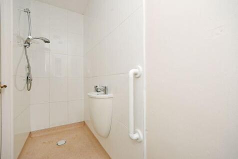 Downstairs Shower/WC
