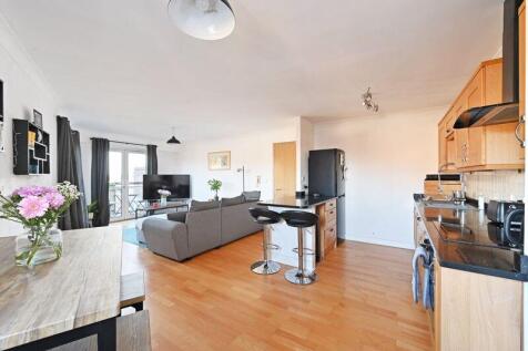 Open Plan Living / Dining / Kitchen 