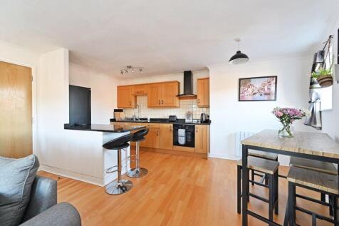 Open Plan Living / Dining / Kitchen 