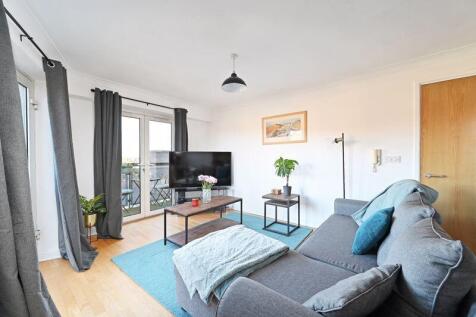 Open Plan Living / Dining / Kitchen 