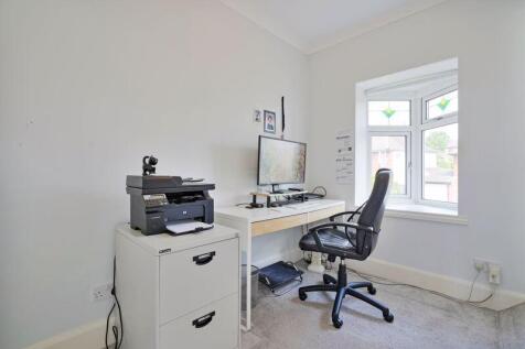 Bedroom 4 / Office 