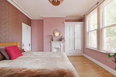 Front Bedroom