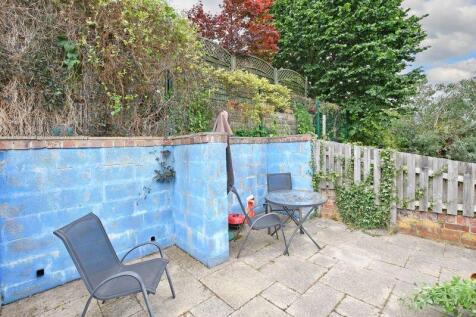 Rear Courtyard Garden 
