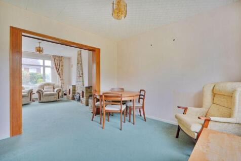 Open Plan Living / Dining 