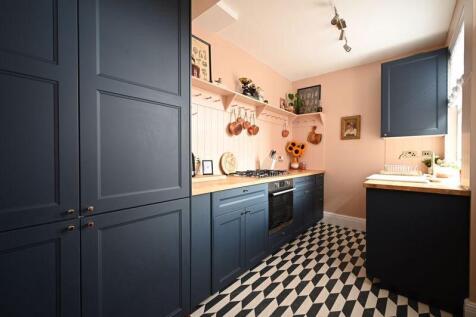 Off-Shot Kitchen