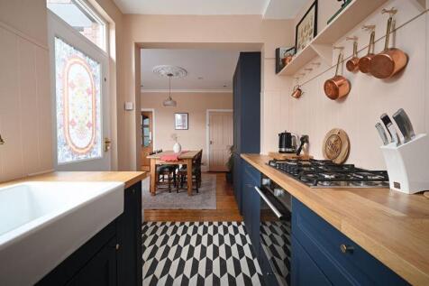 Off-Shot Kitchen