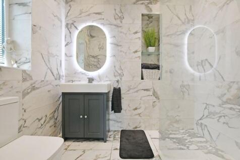 Ensuite Shower Room 