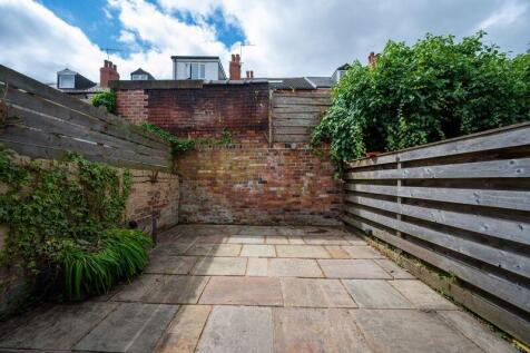 Rear Courtyard 