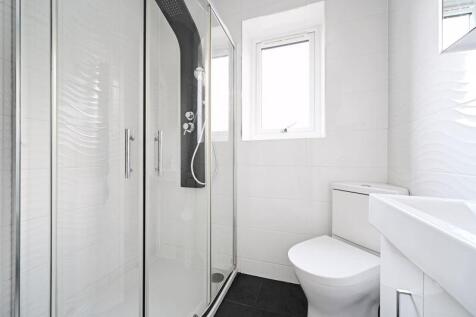 Bedroom 1 Ensuite