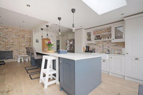 Open Plan Dining Kitchen 