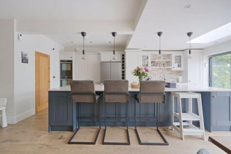 Open Plan Dining Kitchen 
