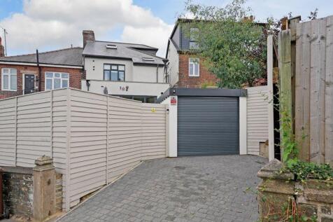 Driveway &amp; Garage 