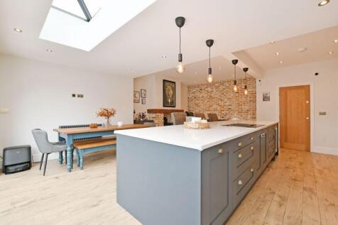 Open Plan Dining Kitchen 