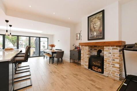 Open Plan Dining Kitchen 