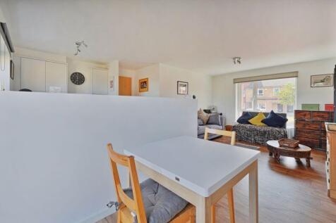 Open plan living / Kitchen area