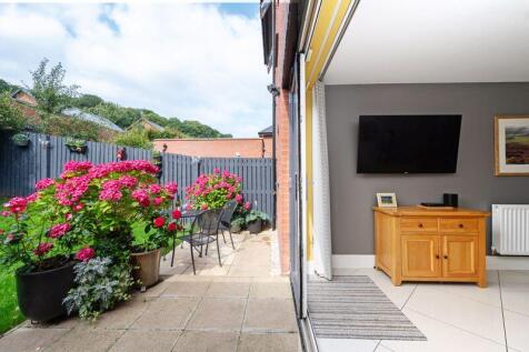 Kitchen/Outside