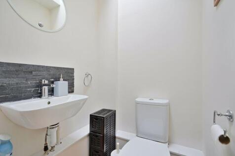 Cloakroom/WC