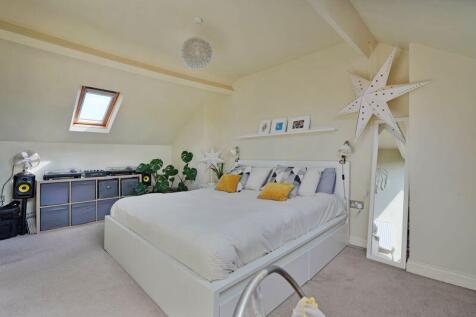 2nd Floor Bedroom 