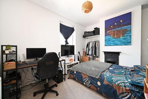 1st Floor Double Bedroom 
