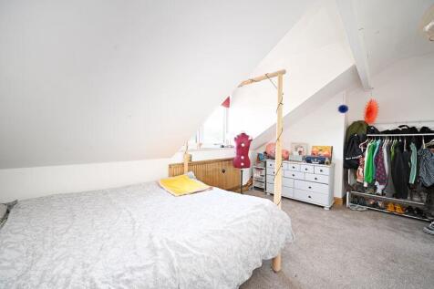 2nd Floor Double Bedroom 