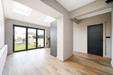Open plan kitchen dining space