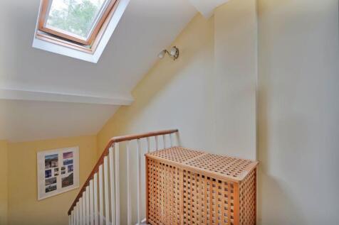 2nd Floor Landing 