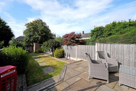 Rear enclosed garden