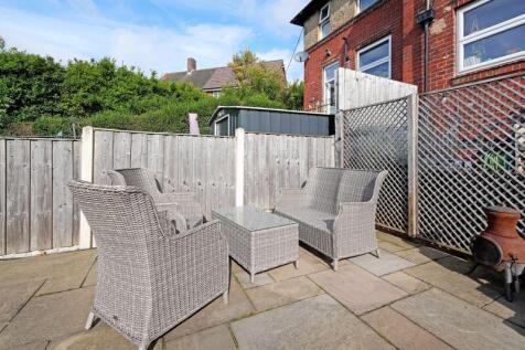 Rear enclosed garden