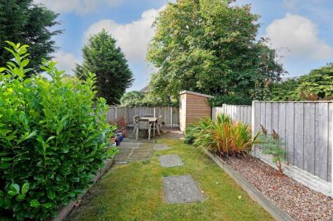 Rear enclosed garden