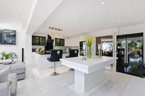 Open Plan Dining Kitchen 