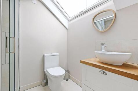Bedroom 1 Ensuite