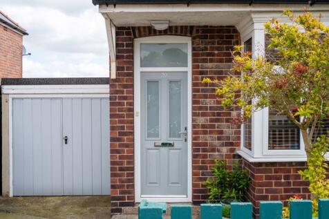 Front door &amp; Garage
