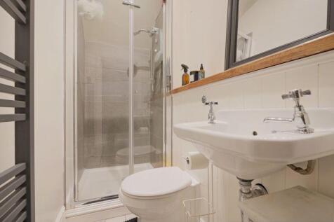 Bedroom 1 Ensuite