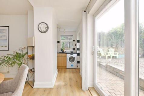 Flexible Open Plan Living Space / Kit...