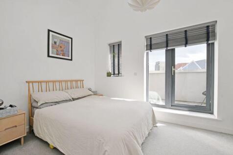 2nd Floor Double Bedroom 