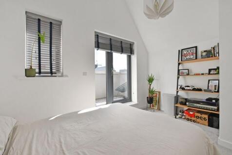 2nd Floor Double Bedroom 