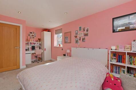 1st Floor Double Bedroom 