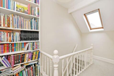 2nd Floor Landing 