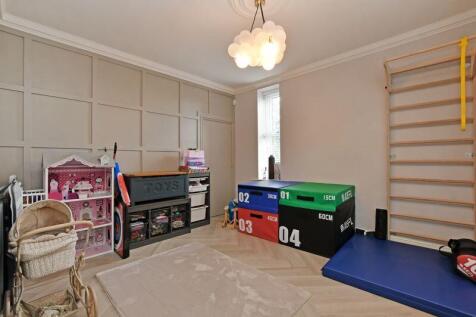 Dining / Play Room 