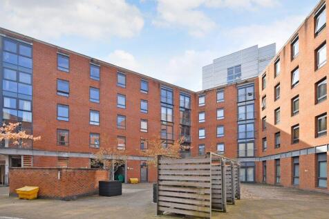 Communal Courtyard 