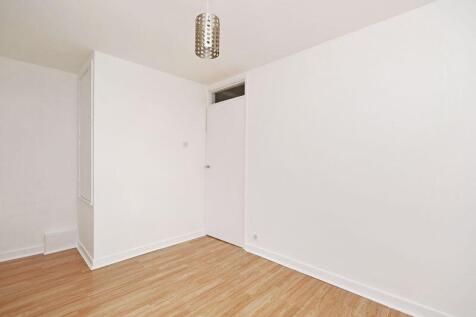 Second bedroom 2