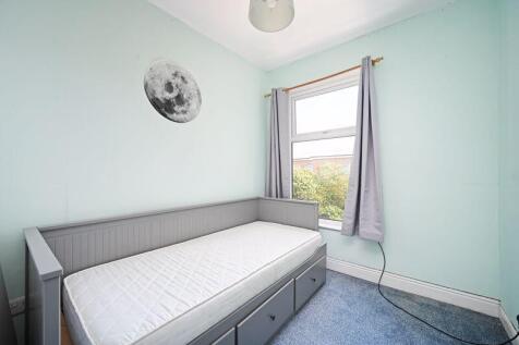 Single Bedroom