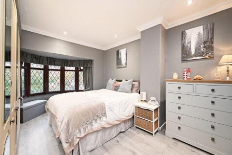 First Floor Double Bedroom 