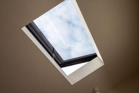 Shower Room Electric Window