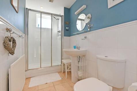 Principle Bedroom Ensuite